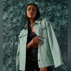 NWT Steele Women’s Oversized Green Jean Jacket size Small.